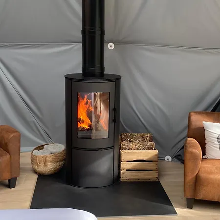 Деревянный коттедж Kozi Dome La Belle Etoile